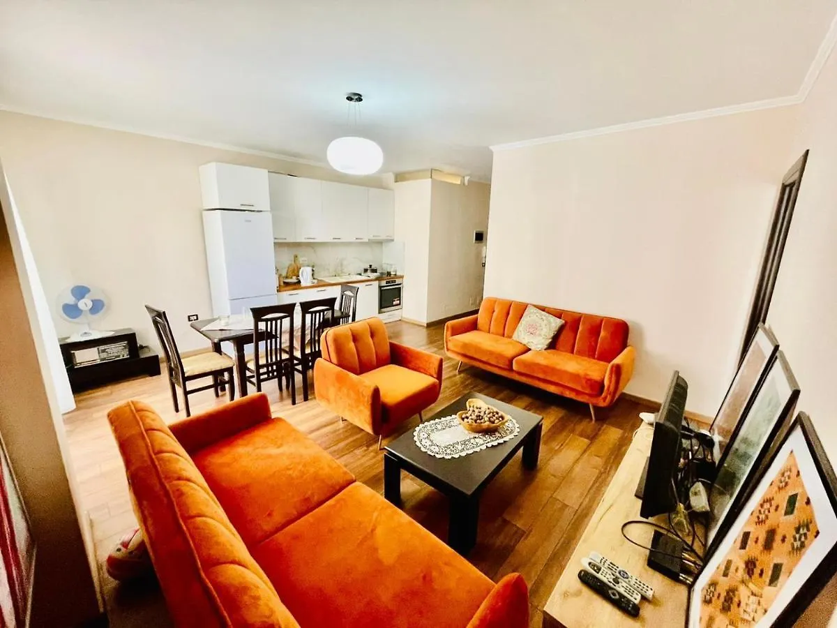 Spacious Holiday Apartment Tirana 0*,  Albânia